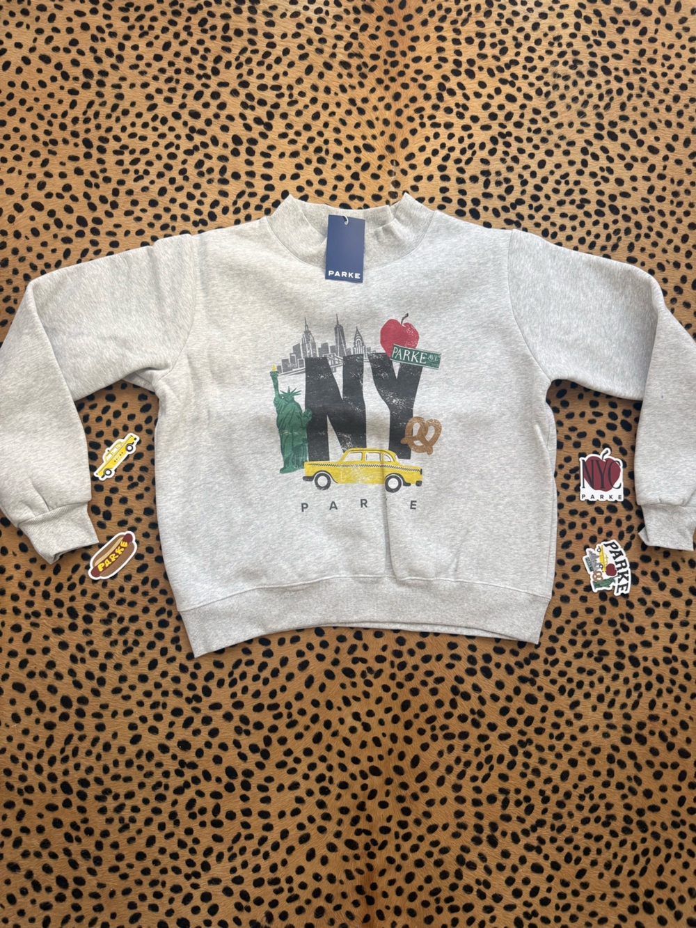 PARKE NYC Exclusive NY Graphic Mockneck-